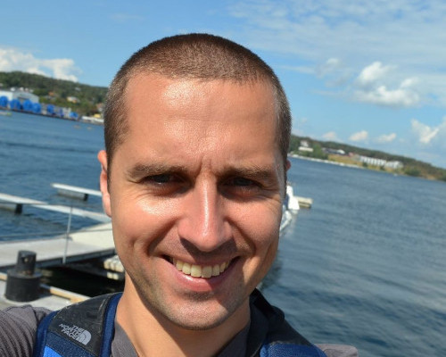 Tomasz Mazur, nauczyciel geografii i wiedzy o społeczeństwie 