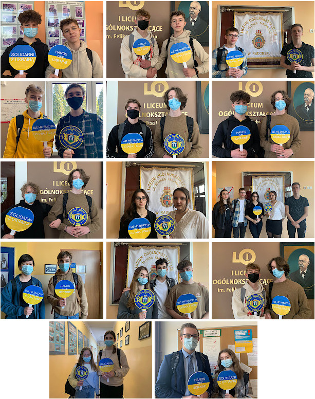  Uczniowie z hasłem - solidarni z Ukrainą