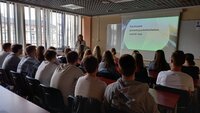 zdjęcie nr 2 - ZAJĘCIA NA UŁ
