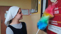 zdjęcie nr 13 - Dzień postaci z filmów i bajek Disneya w I LO