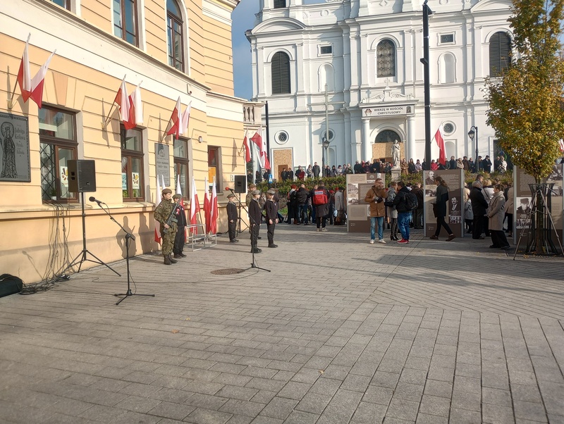 zdjęcie nr 5 - MIEJSKIE OBCHODY ŚWIĘTA NIEPODLEGŁOŚCI