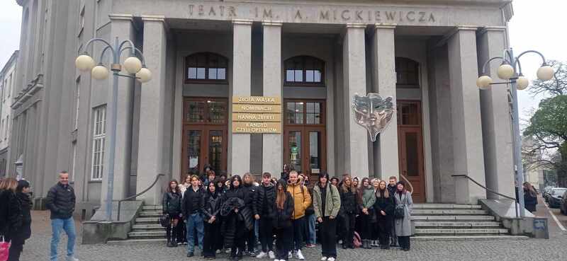 zdjęcie nr 7 - TEATR im. ADAMA MICKIEWICZA W CZĘSTOCHOWIE