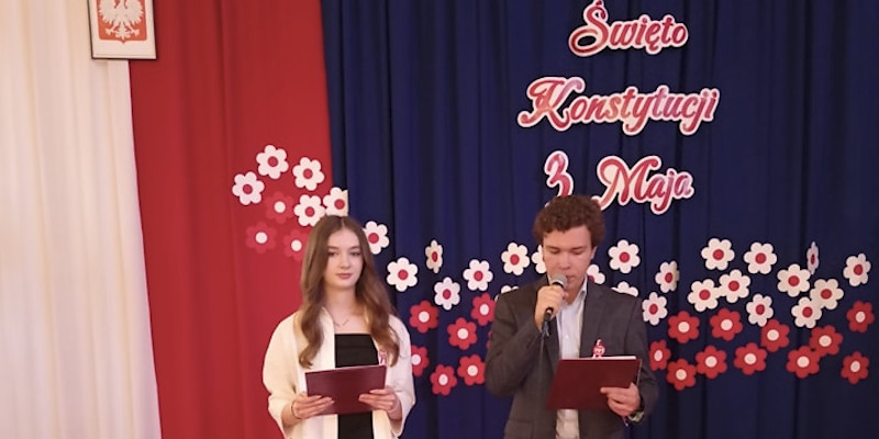 Uczniowie podczas apelu 