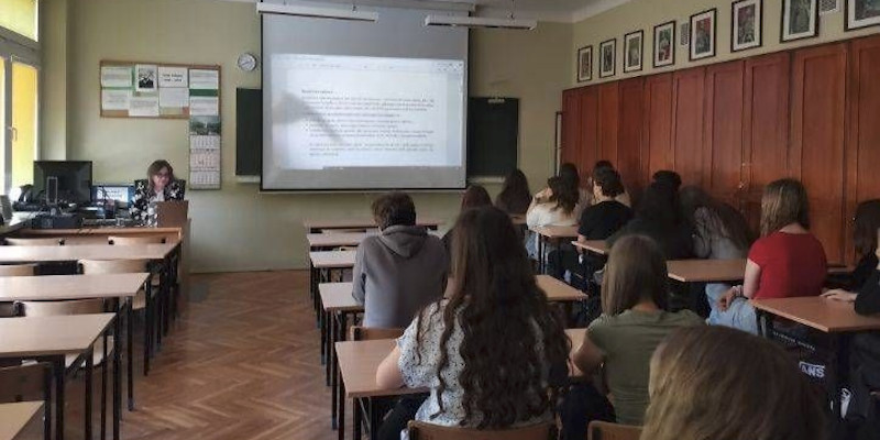 uczniowie podczas warsztatów 