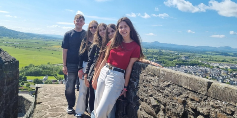 Uczniowie podczas zwiedzania zamku Stirling