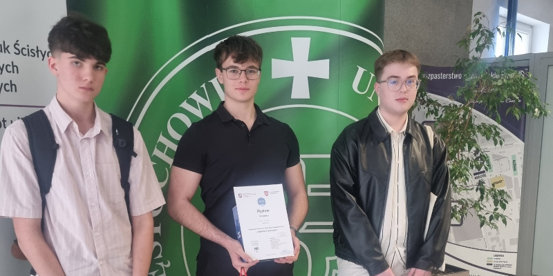 Jakub Fałda, Piotr Dziegieć i&nbsp;Dominik Pichit