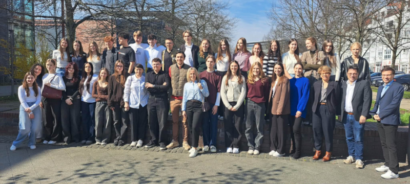 Uczniowie w&nbsp;Dietzenbach