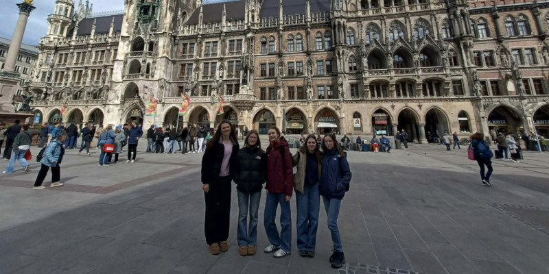 Uczniowie w&nbsp;stolicy  Bawarii - Monachium