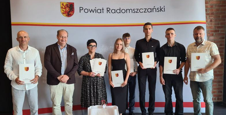  Uczniowie I&nbsp;LO
